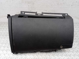 Бардачок Hyundai Grand Santa Fe 2012-2016, внедорожник 5 дв., левый руль, 845402W000