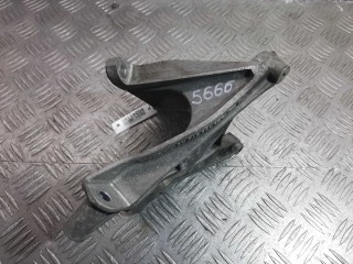 Кронштейн двигателя Audi A8 2005-2007, 4E0199370