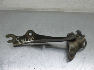 Петля капота правая Mazda 6 2002-2005