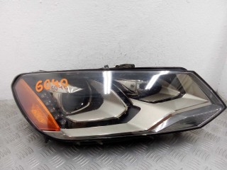 Фара правая Volkswagen Touareg 2010-2014, 8K0941597C