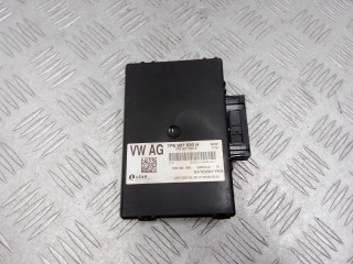 Блок комфорта Volkswagen Touareg 2010-2014, 7P6907530H