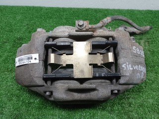 Суппорт передний правый, ориг. номер 13545383, Chevrolet Silverado 2015-2019