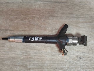 Форсунка топливная, ориг. номер 236900R020, 02J16490, Toyota RAV 4 2005-2008