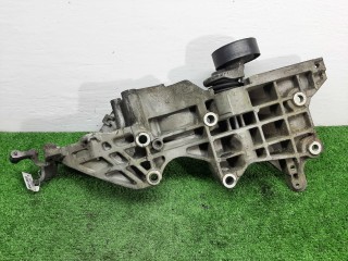 Кронштейн генератора, ориг. номер 03L903143Q, Audi A4 2007-2012