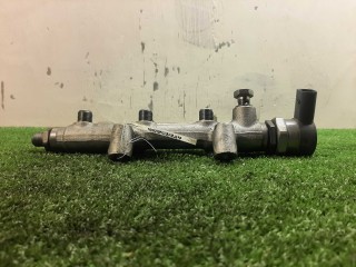 Топливная рампа Volkswagen Touareg 2010-2014, 3.0 л, дизель, 057130764AE