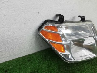 Фара правая, Nissan Pathfinder 2004-2010