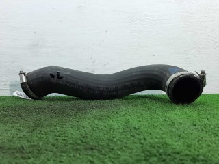 Патрубок интеркулера Volkswagen Touareg 2010-2014, 3.0 л, АКПП, 7P0145737D