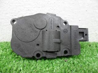 Моторчик заслонки печки Jaguar XE 2015-2019, 2.0 л, АКПП, MF1139301380
