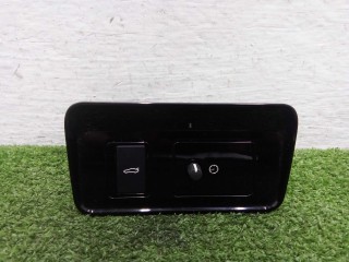 Кнопка открытия багажной двери Jaguar XE 2015-2019, GX7311654BC
