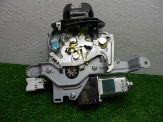Замок багажника Infiniti FX 2008-2012, внедорожник 5 дв., 95520AQ000