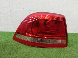 Фонарь крыла левый Volkswagen Touareg 2010-2014, 7P6945095E