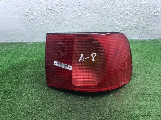 Фонарь крыла правый Audi A8 1999-2002, 4D0945096