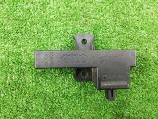 Антенна Audi A6 2008-2011, 4F0907247