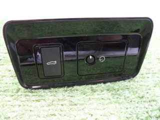 Кнопка открытия багажной двери Jaguar XF 2015-2020, GX7311654BC