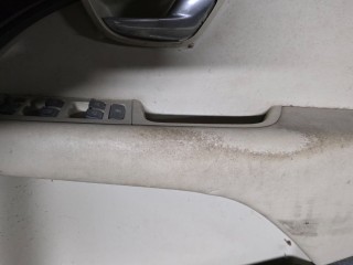 Обшивка двери передней правой (дверная карта), Volvo XC70 2007-2013