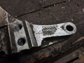 Кронштейн крепления пневмоподушки, ориг. номер 30776343, Volvo XC70 2007-2013