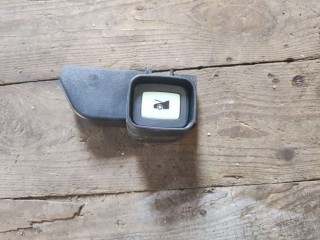Кнопка открытия капота, ориг. номер 1062771-00-A, Tesla model X 2015-2021