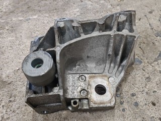 Кронштейн двигателя, ориг. номер 30793561, 6G926FD030, Volvo XC70 2007-2013