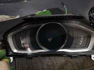 Спидометр Volvo S80 2006-2010, внедорожник 5 дв., левый руль, 31412534