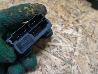 Блок управления подогревом сидения, ориг. номер 31268907, Volvo S40 2007-2012