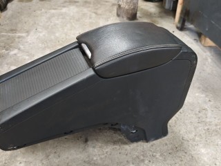 Подлокотник, ориг. номер 30791467, 39868874, 30755732, 30755596, Volvo S60 2013-2018