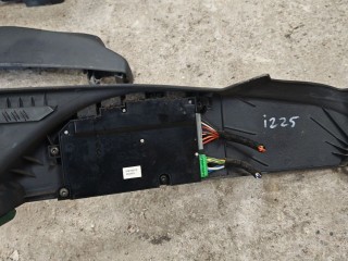 Накладка боковая на сиденье, ориг. номер 30659875, Volvo S80 2003-2006