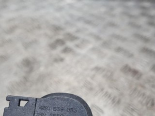 ручка наружная двери задней левой, ориг. номер 4B0839885, Audi A4 B6 2000-2006