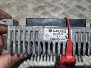 реле накала свечей, ориг. номер 8200558438, Renault Megane 2 поколение [рестайлинг] 2006-2009