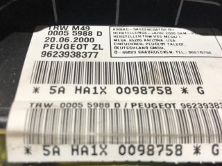подушка безопасности водителя, ориг. номер 9623938377, Peugeot Partner 1 поколение 1997-2002