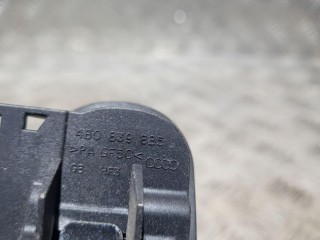 ручка наружная двери задней левой, ориг. номер 4B0839885, Audi A6 C5 1997-2001