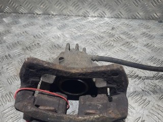 суппорт тормозной передний правый, Mitsubishi Carisma 1 поколение 1995-1999