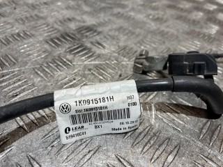 клемма аккумулятора минус, ориг. номер 1K0915181H, Volkswagen Tiguan 1 поколение [рестайлинг] 2011-2019