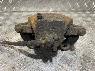суппорт тормозной передний левый, Nissan Primera P11 1996-2000