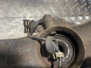 ступица передняя левая, Audi A4 B5 1994-1999