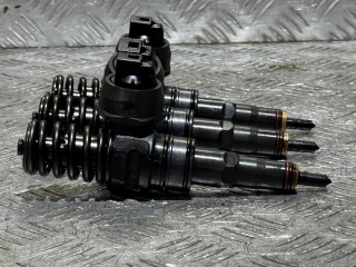 форсунка топливная, ориг. номер 038130073AG, Skoda Fabia 2 поколение 2007-2010