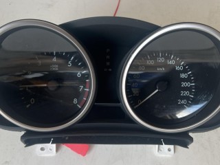 Панель приборов (щиток) Mazda 5 2 поколение 2010-2015