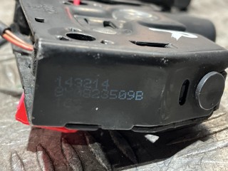 замок капота, ориг. номер 8X0823509B, Audi A1 8X 2010-2014