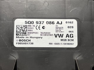 блок комфорта, ориг. номер 5Q0937086AJ, F005V01738, Volkswagen Touran 2 поколение 2015-2021