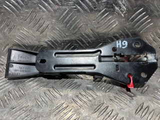 крюк капота, ориг. номер 4G0823480, Audi A6 C7 2011-2014