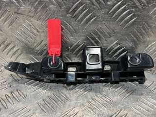 кронштейн крепления бампера переднего, ориг. номер 3AA807184, Volkswagen Passat B7 2011-2015