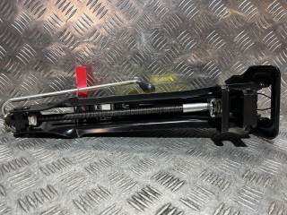 домкрат, ориг. номер 8R0011031C, Audi Q5 8R 2008-2012