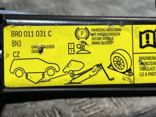 домкрат, ориг. номер 8R0011031C, Audi Q5 8R 2008-2012
