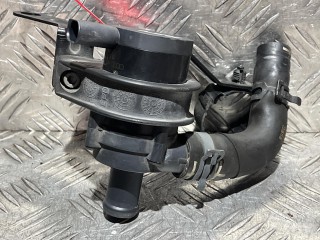 насос антифриза дополнительный, ориг. номер 1K0965561F, Volkswagen Touran 1 поколение [2-й рестайлинг] 2010-2015