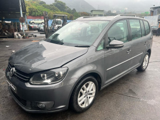 Volkswagen Touran 1 поколение [2-й рестайлинг] 2012г. 1.4 л., CAVA - фото №3