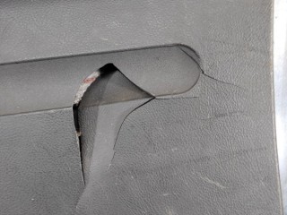 Обшивка крышки багажника Toyota Rav 4 (XA30), 6775042020B0