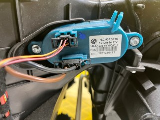 Реле отопителя Volkswagen Amarok Пикап 2010-2016, 52420686