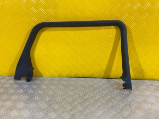 Рамка стекла двери задняя левая Land Rover Range Rover Evoque I Внедорожник 2011-2015, BJ3225515A