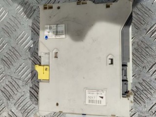Блок предохранителей передний Lexus GS 300 III Седан, 8273030281