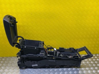 Подлокотник, ориг. номер EM2BR044D38A, Ford Edge 2018-2023