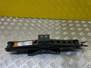 Домкрат Toyota Hilux Пикап 2011-2015, 091150K080